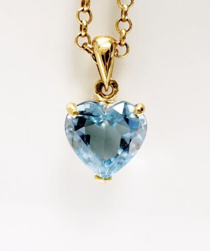 Pendentif cœur or et topaze bleue "Seryna"