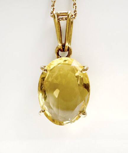Gold oval citrine solitaire pendant "Lemona"
