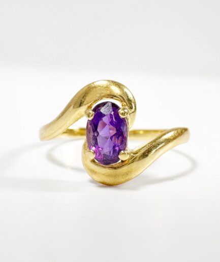 Bague solitaire or et améthyste ovale "Lilabelle"