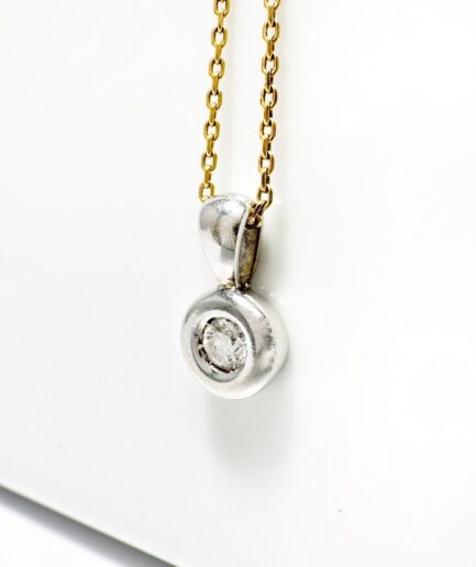 Pendentif solitaire or blanc et diamant "Elyara"