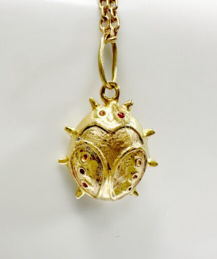 Pendentif or coccinelle "Dora"