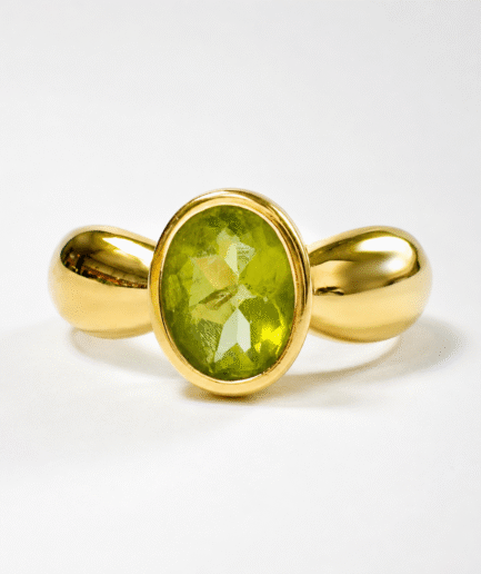 Bague solitaire or et péridot "Evanya"