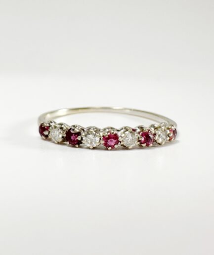 Demi-alliance américaine or, diamants et rubis "Alline"