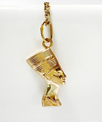 Gold Nefertiti Pendant "Nubia"