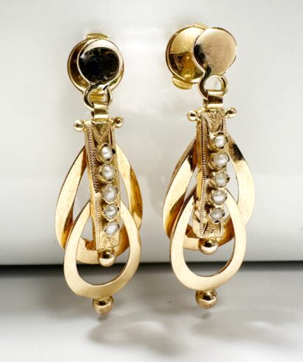 Boucles d'oreilles pendantes or et perles "Athenaïs"