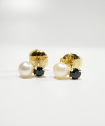 Gold, pearl and sapphire stud earrings "Blandine"